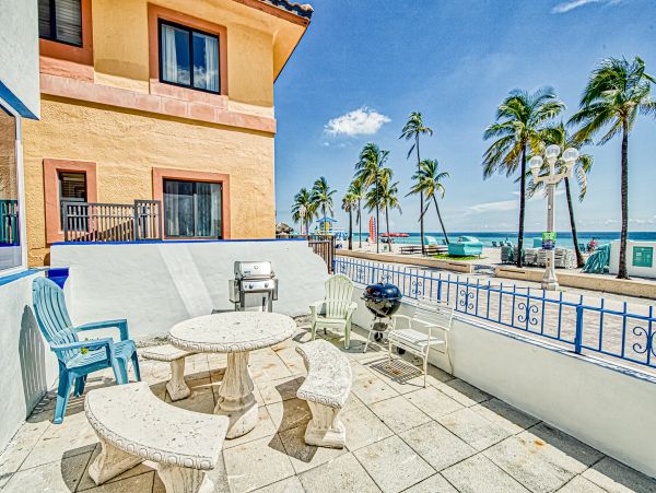 Hollywood Home 1024052