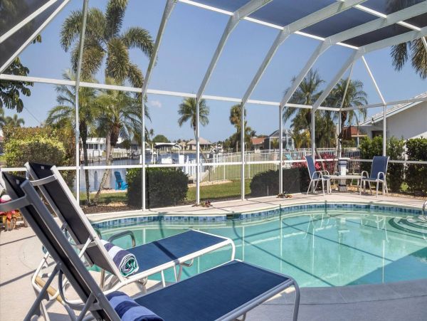 Lovely Water Vacation Home in Punta Gorda Sleeps 8 Guests