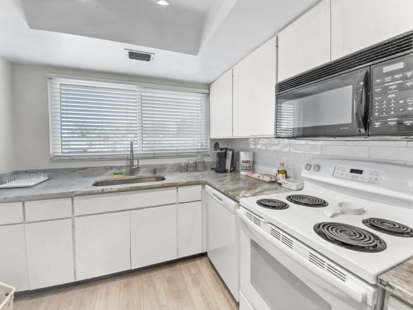 Lovely 2 Bedroom Condo in Siesta Key