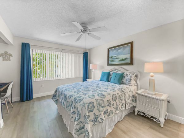 Lovely 2 Bedroom Condo in Siesta Key