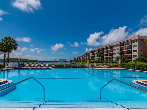 Siesta Key Condo 1024090