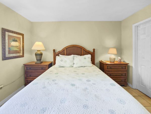 Siesta Key Condo 1024091
