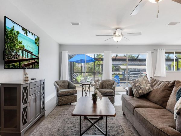 Cape Coral Home 1024099