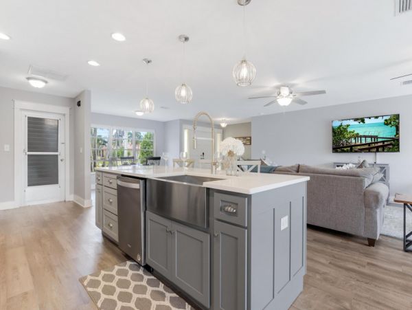 Cape Coral Home 1024099