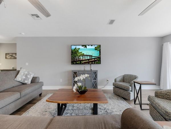 Cape Coral Home 1024099