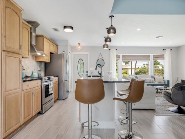 Cape Coral Home 1024100