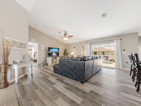 Cape Coral Home 1024101
