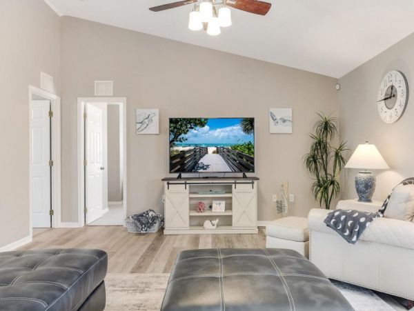 Cape Coral Home 1024101