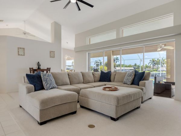 Cape Coral Home 1024102