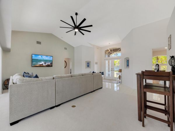Cape Coral Home 1024102