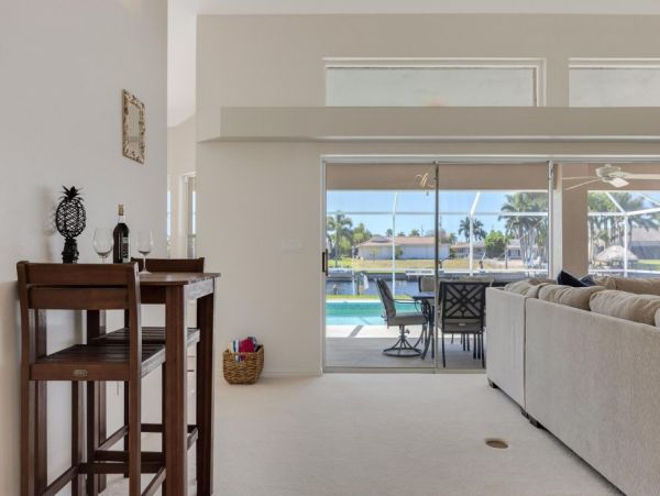 Cape Coral Home 1024102