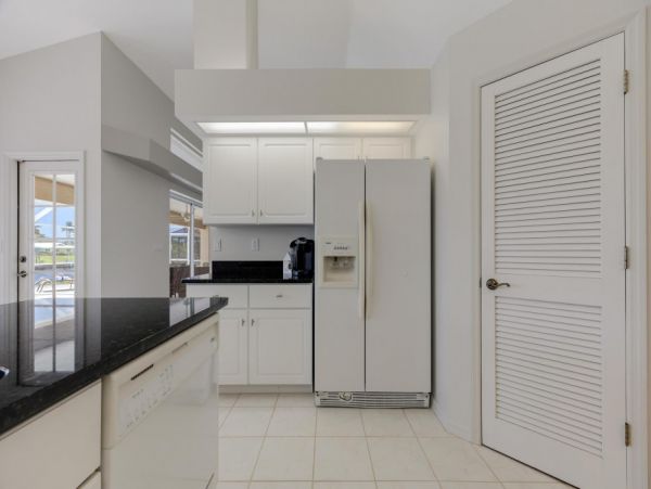 Cape Coral Home 1024102