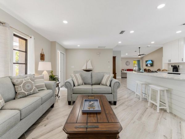 Cape Coral Home 1024104