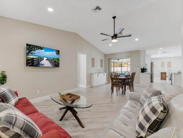 Cape Coral Home 1024104