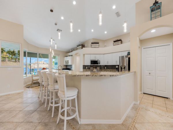 Cape Coral Home 1024105