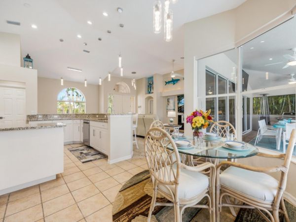 Cape Coral Home 1024105