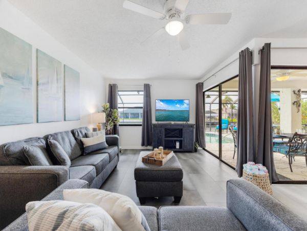 Cape Coral Home 1024108