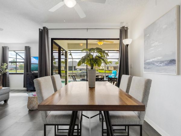 Cape Coral Home 1024108