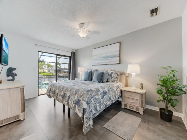 Cape Coral Home 1024108