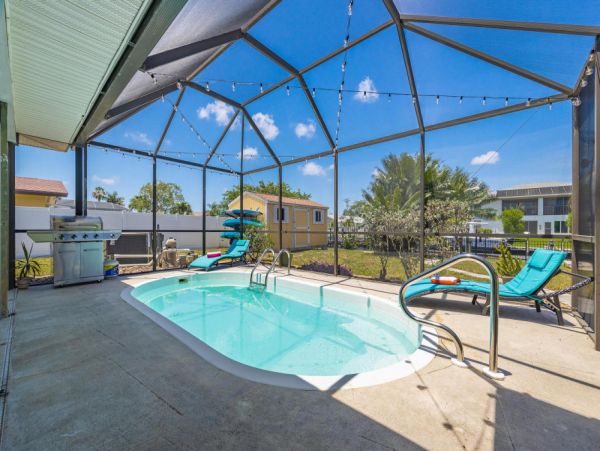 Cape Coral Home 1024110