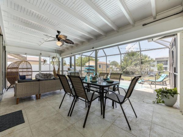 Cape Coral Home 1024110