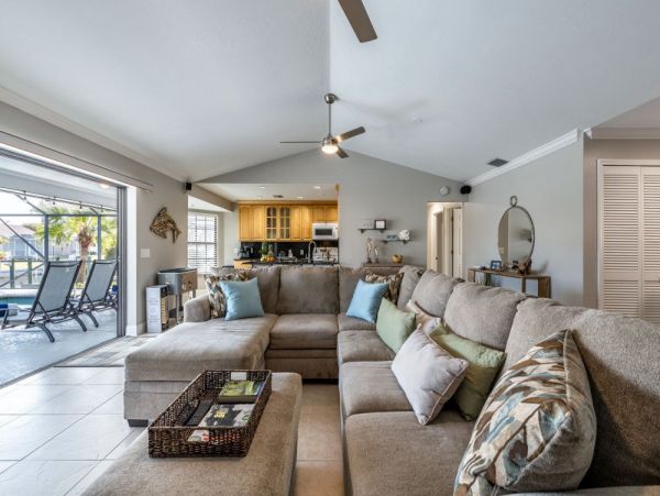 Cape Coral Home 1024111