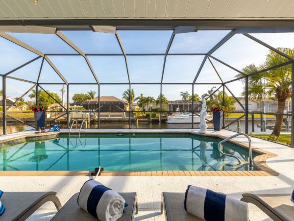 Cape Coral Home 1024111