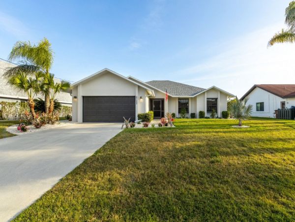 Cape Coral Home 1024111