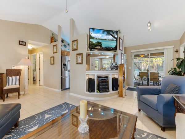 Cape Coral Home 1024113