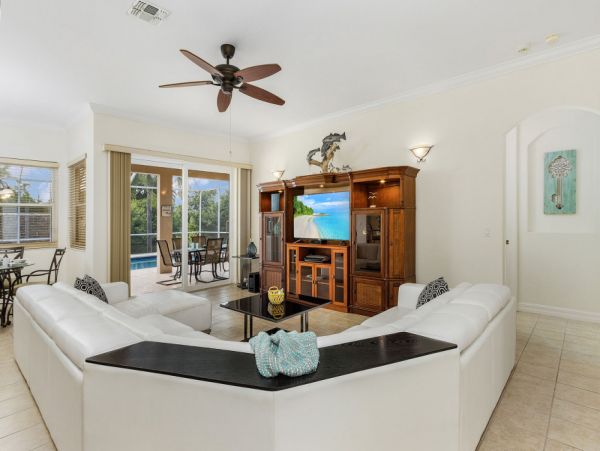 Cape Coral Home 1024114