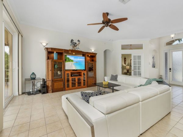 Cape Coral Home 1024114