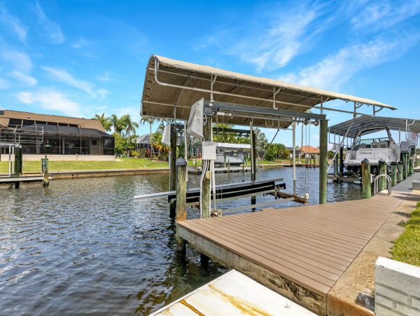 Cape Coral Home 1024120