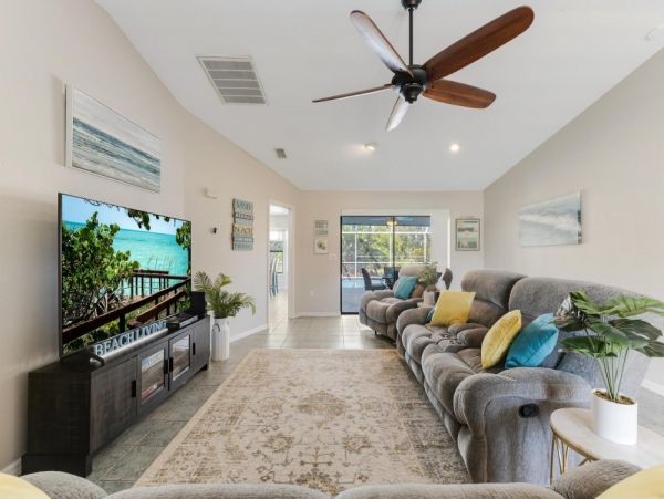 Cape Coral Home 1024121
