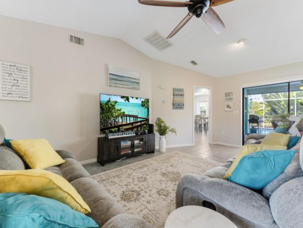Cape Coral Home 1024121