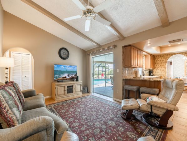Cape Coral Home 1024127