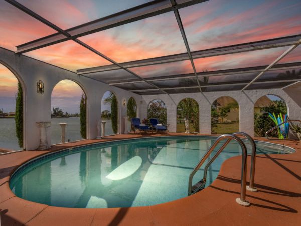 Cape Coral Best Luxury Vacation Home Water Views