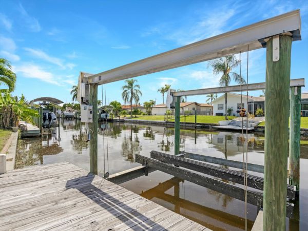 Cape Coral Home 1024133