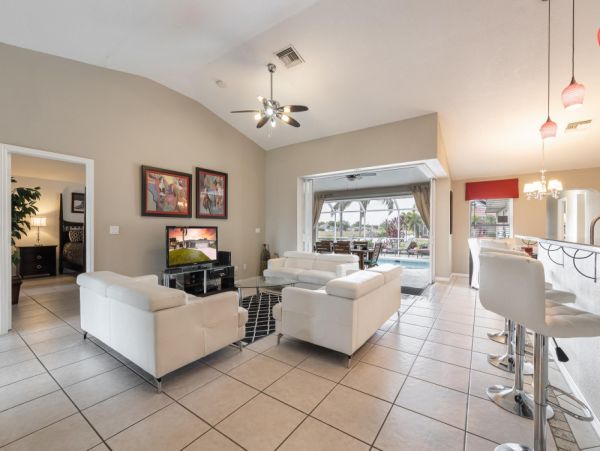 Cape Coral Home 1024136