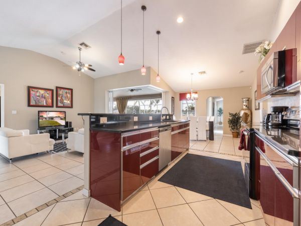 Cape Coral Home 1024136