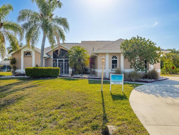 Cape Coral Home 1024137