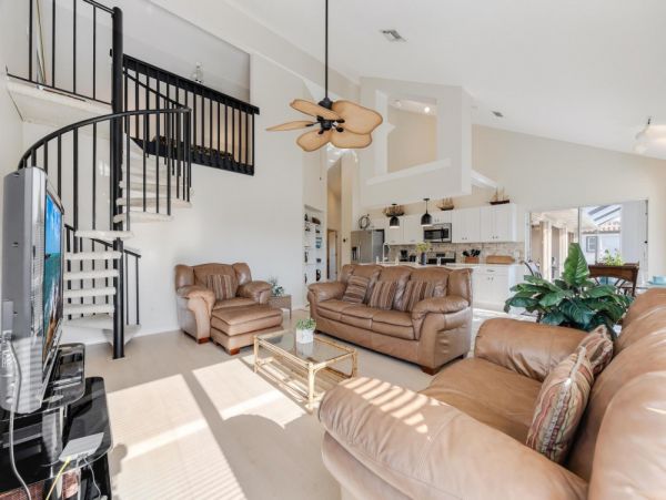 Cape Coral Home 1024137