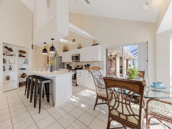 Cape Coral Home 1024137