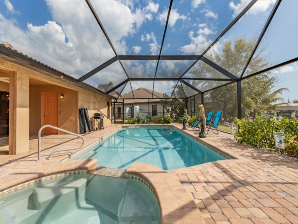 Cape Coral Home 1024138