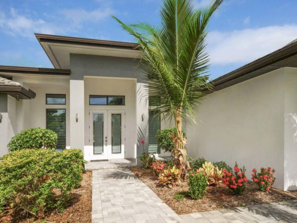 Cape Coral Home 1024141