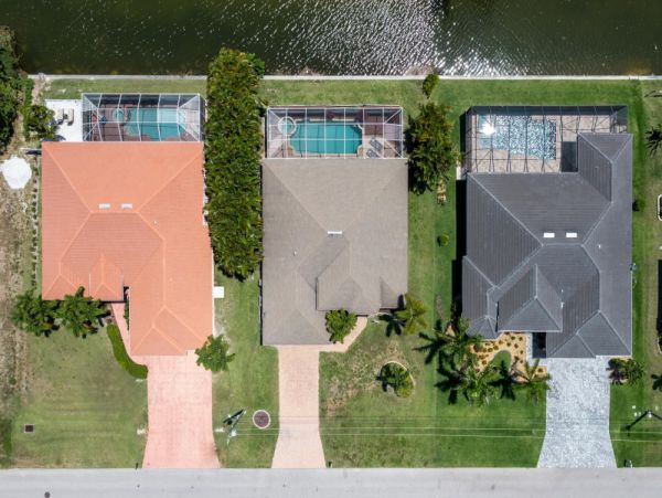 Cape  Coral House with Pool & Canal view
