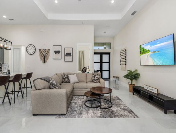 Cape Coral Home 1024144