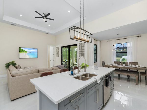 Cape Coral Home 1024144
