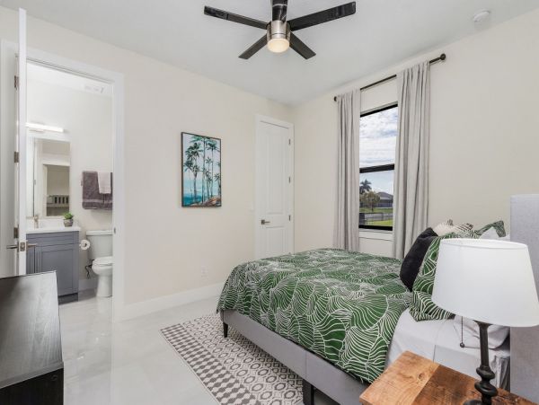 Cape Coral Home 1024144
