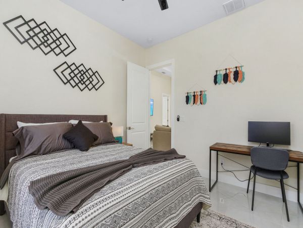 Cape Coral Home 1024144
