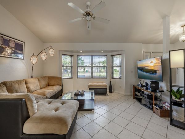 Cape Coral Home 1024147